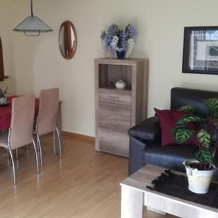 100M2 Big Apartment Private Garden And Pool/ 100M2 Gran Apartamento Jardin Privado Y Piscina / Acogedor Apartamento En Zona Tranquila Y Agradable Камбрильс Экстерьер фото